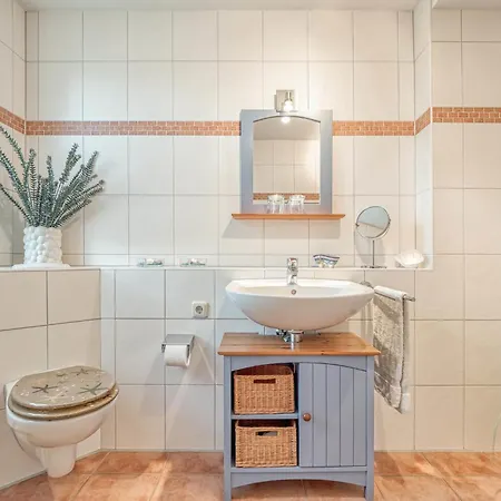 Bernstein 02 * Zingst